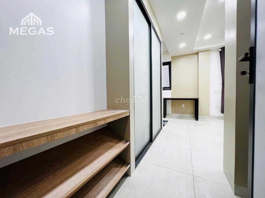 studio full interior, sky windows close to the letter Y, University sgu, hcmue, hcmus