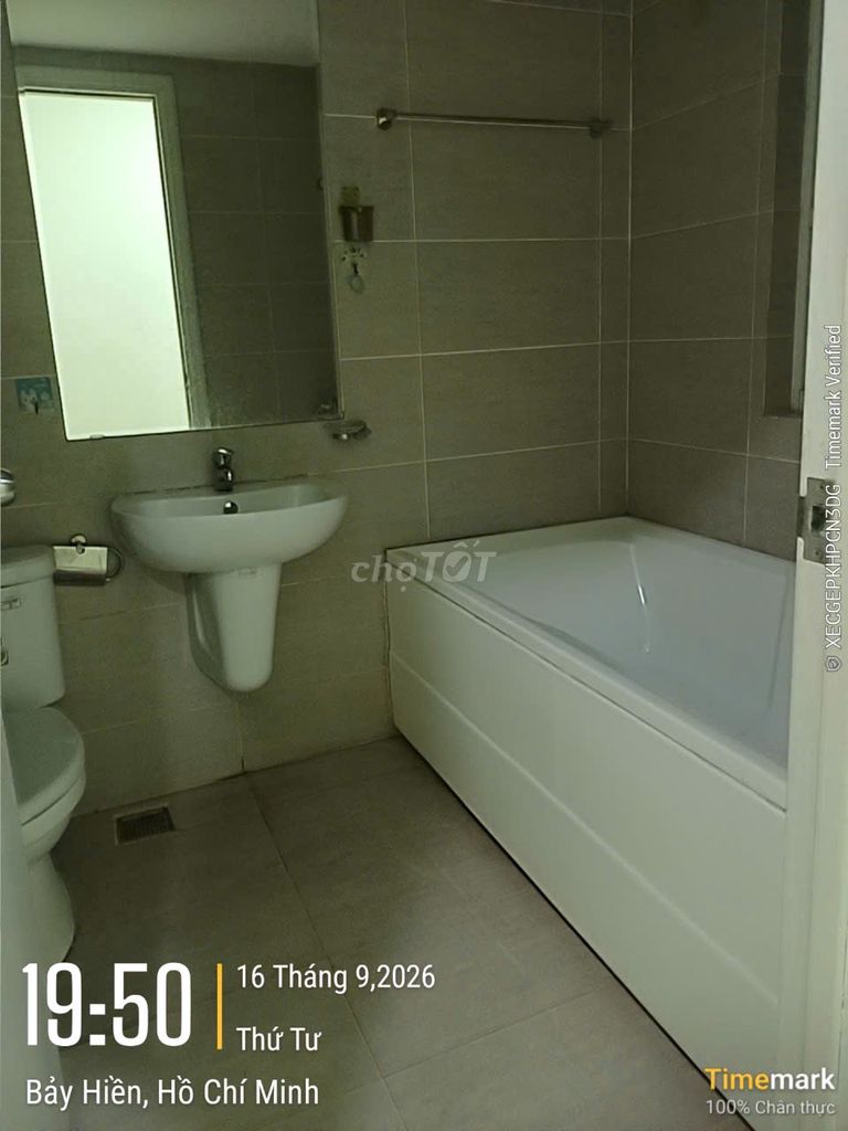 Cộng Hòa Plaza apartment is 80 meters wide - 2 bedrooms - the empty house