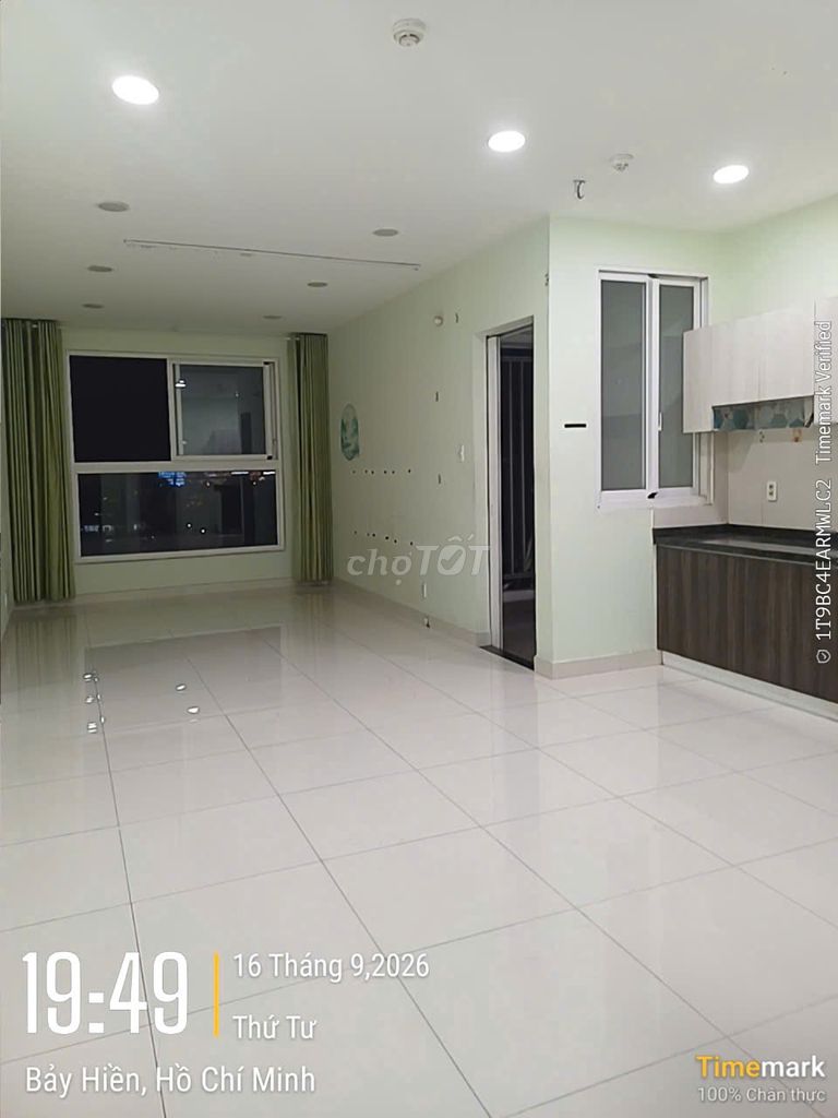 Cộng Hòa Plaza apartment is 80 meters wide - 2 bedrooms - the empty house