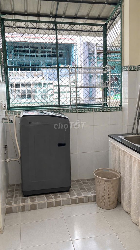 We'll hire Chung cư Xóm Cải, we'll have one room left.