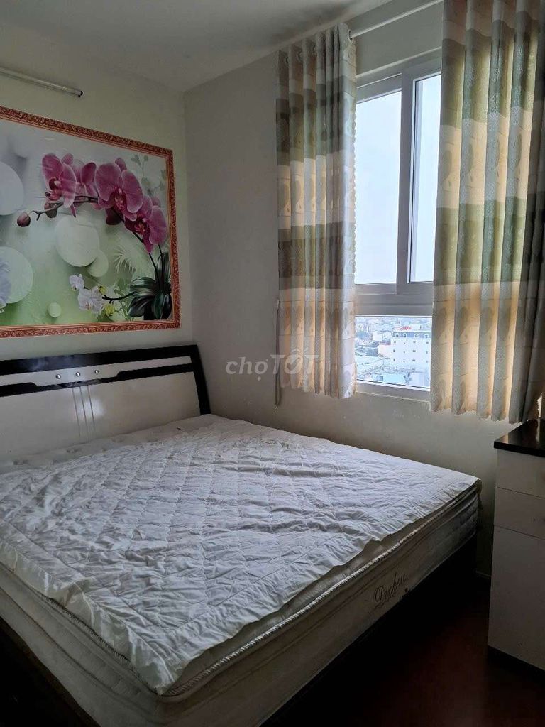 We'll rent Toky Tower. Two full bedrooms. Seven million and eight million.