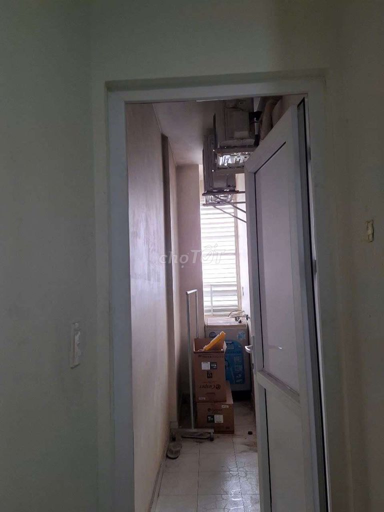 We'll rent Toky Tower. Two full bedrooms. Seven million and eight million.