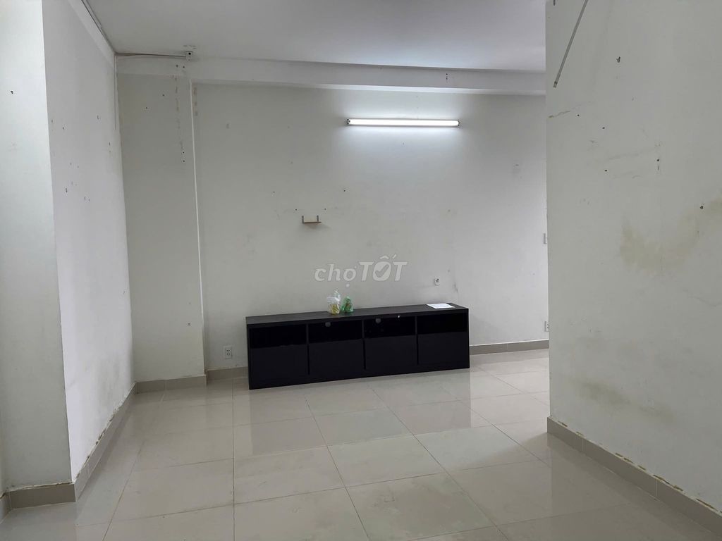 Renting Belleza apartment 88 meters2, 2 bedroom 2 toilets, empty house, 9 million rent.