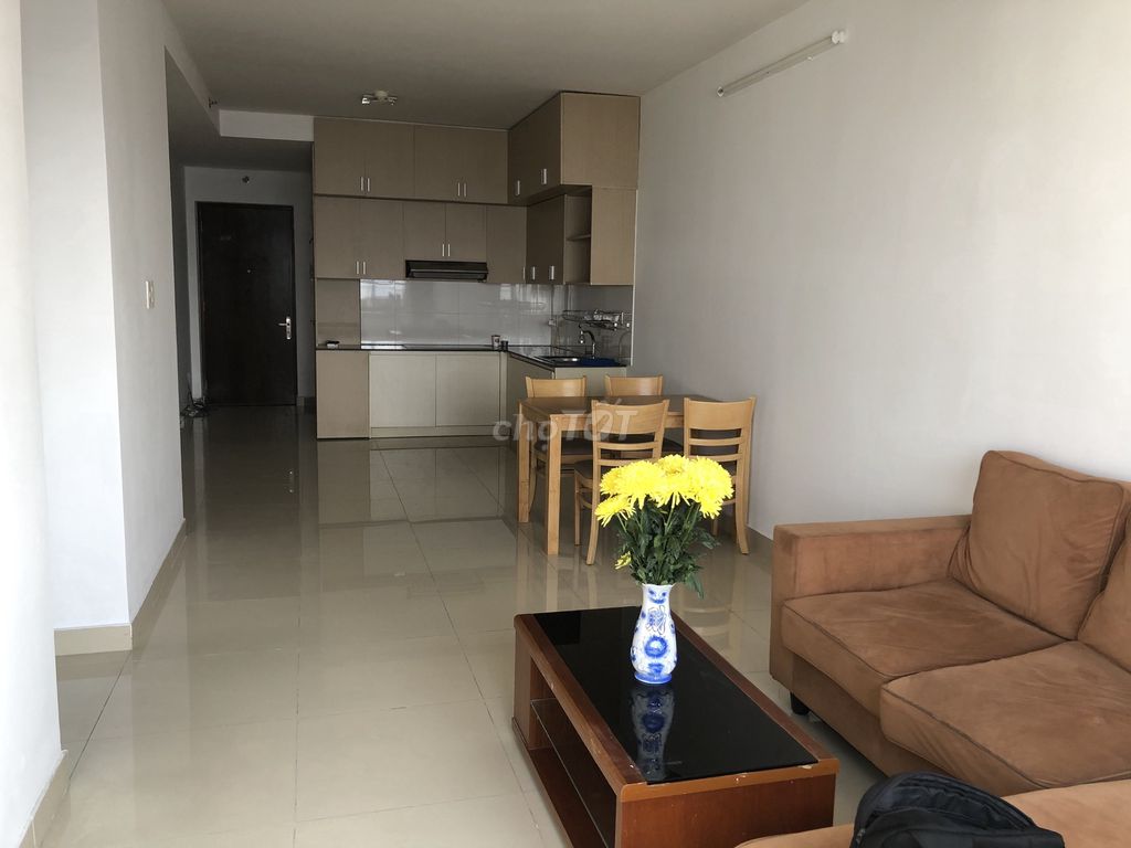 Rent Screc Tower-- 100 M2-- 3 large bedrooms, nice high view.