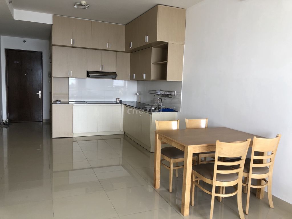 Rent Screc Tower-- 100 M2-- 3 large bedrooms, nice high view.