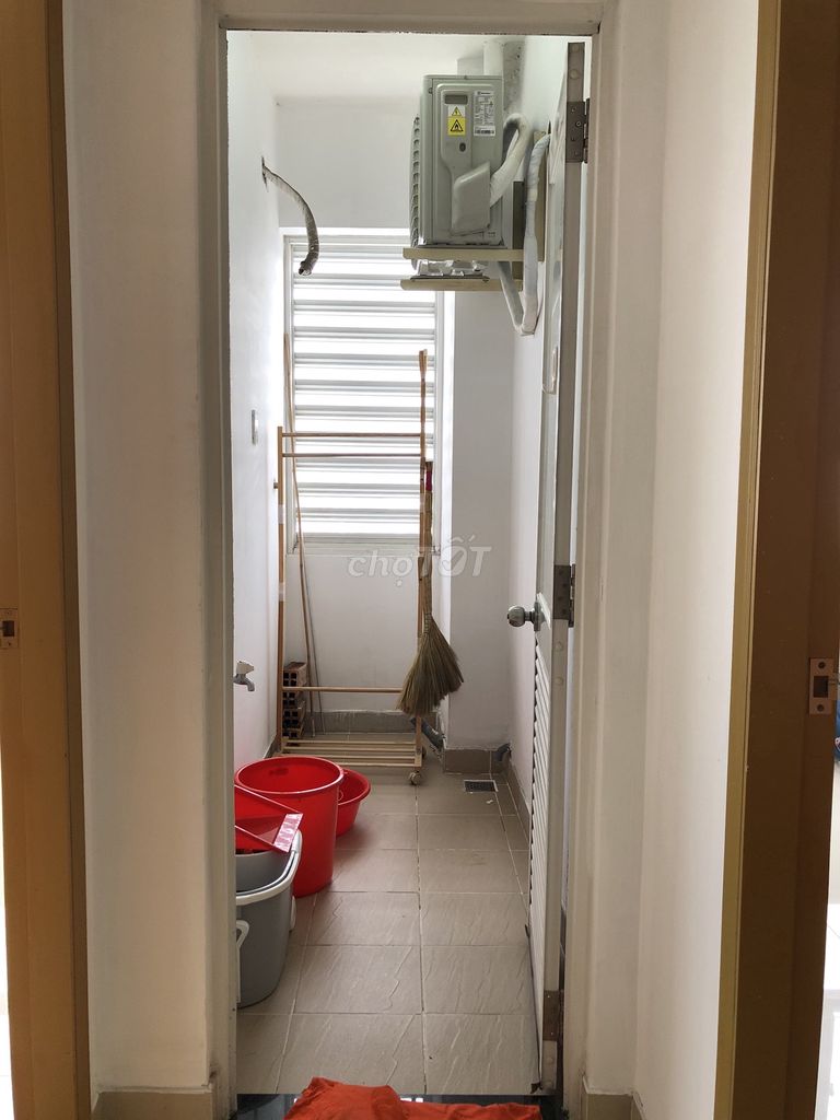 Rent Screc Tower-- 100 M2-- 3 large bedrooms, nice high view.