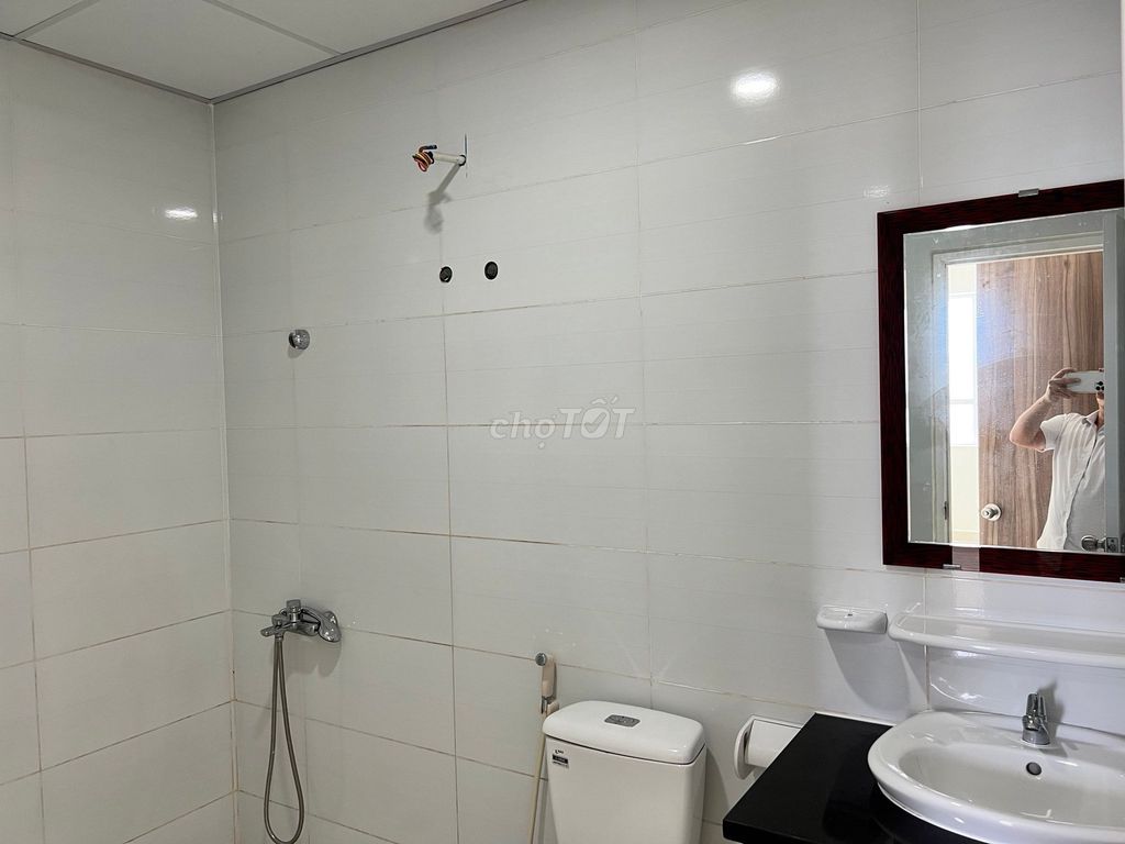 Nice three bedrooms right here. Aeon Mall needs to be rented for 13 beautiful, non- Covered views.
