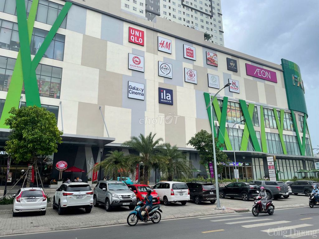 Nice three bedrooms right here. Aeon Mall needs to be rented for 13 beautiful, non- Covered views.