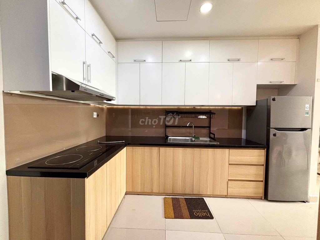 Rent Orchard Parkview two bedrooms. A full-size bathroom near the airport.