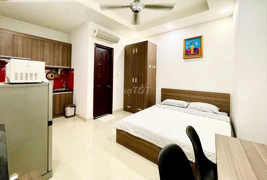 Studio apartment 25 meters, one bedroom, enough furniture, downtown, security, good pcc.