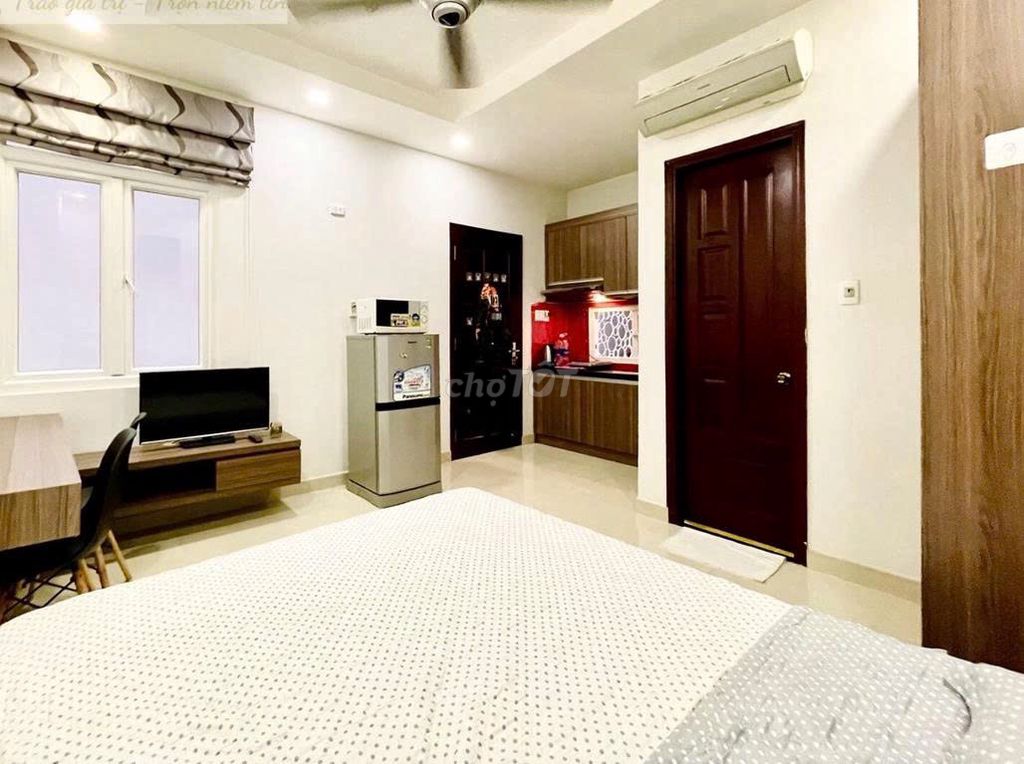 Studio apartment 25 meters, one bedroom, enough furniture, downtown, security, good pcc.