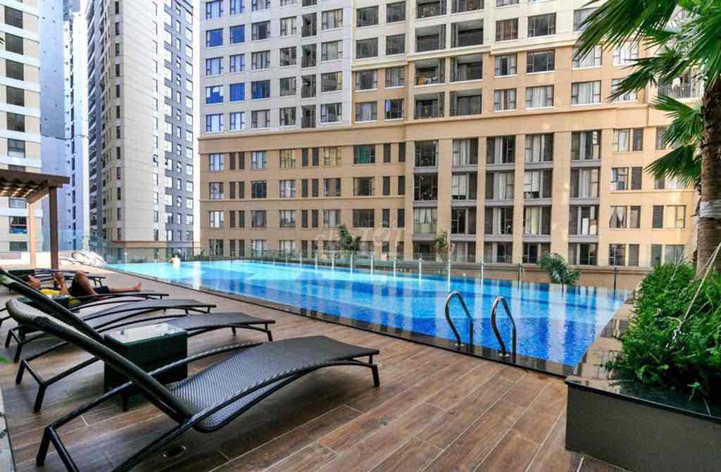 Saigon Royal 120 m2 3 bedroom 2 toilet corner 1 Bittexco, check out the 1st District light.