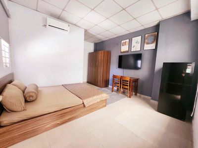 Rent a room near the airport - full furniture - walk to the crew