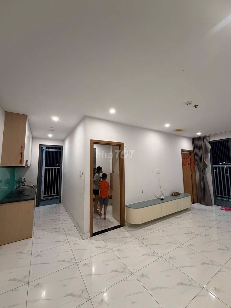 Rent the corner of Star Tower An Phú 3 bedrooms for 5.5 million.