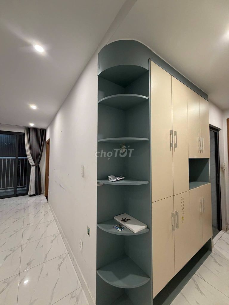 Rent the corner of Star Tower An Phú 3 bedrooms for 5.5 million.