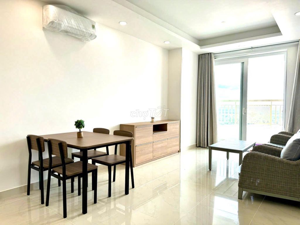 We'll rent Saigon Mia 3 bedrooms. A super-scarp, high-level, straight-down, straight-up, straight-up.