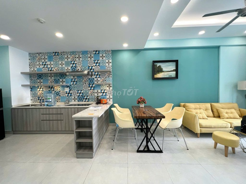 Rent The Botanica Novaland Airport 60m2 right into two rooms.