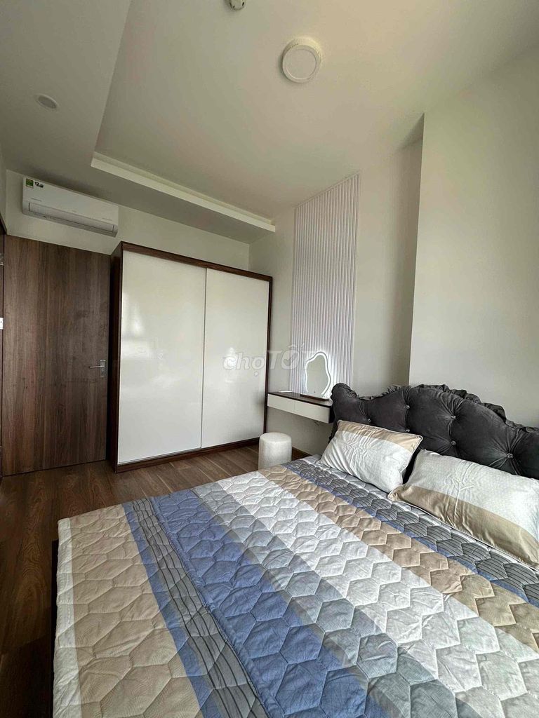 Rent the apartment a nice Full-Stress Room downtown in District 7 near Mount Fuji.