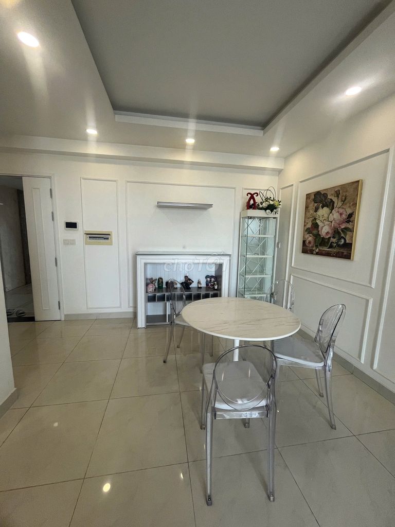 Saigon Mia for renting cool river origins.