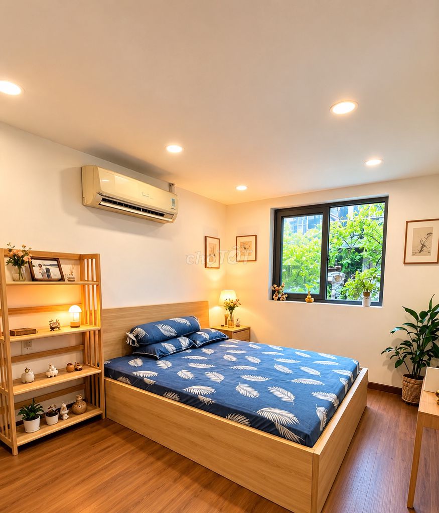 Nice corner - Đinh Tiên Hoàng apartment - 99 M2 - only 16 million a month