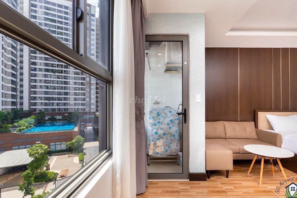 Botanica Premier 10.5 million full furniture 36 m2 Novaland airport