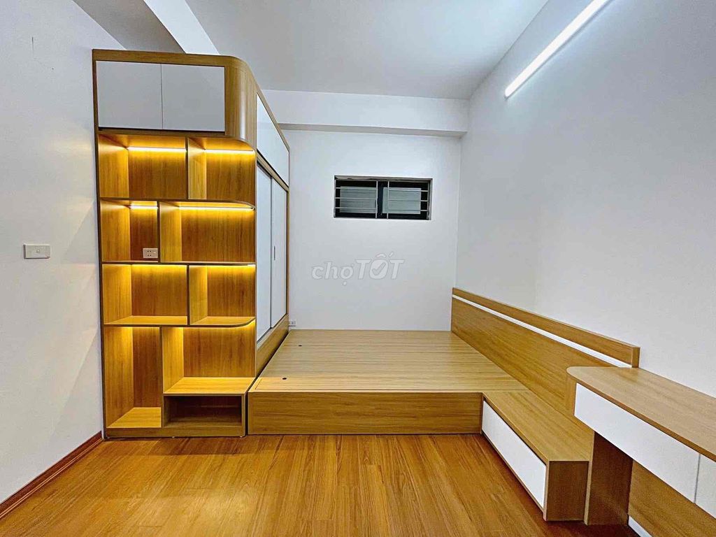 The two-room balcony is at the right place. Seven, nine, one.