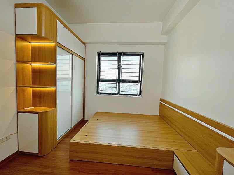 The two-room balcony is at the right place. Seven, nine, one.