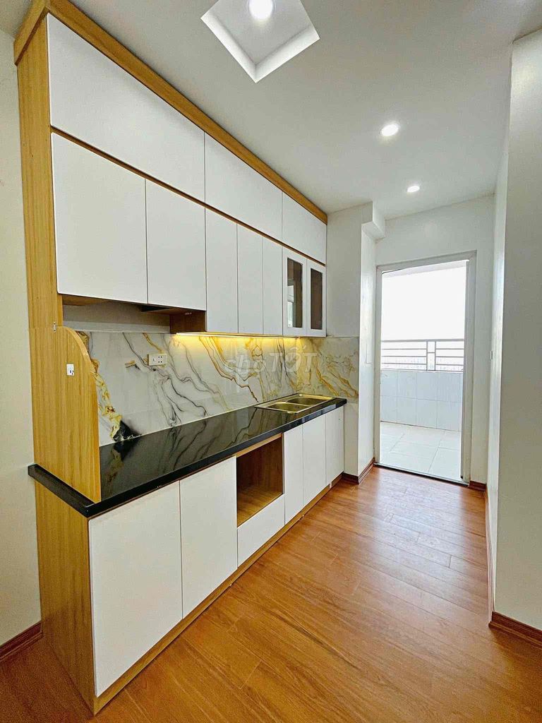 The two-room balcony is at the right place. Seven, nine, one.