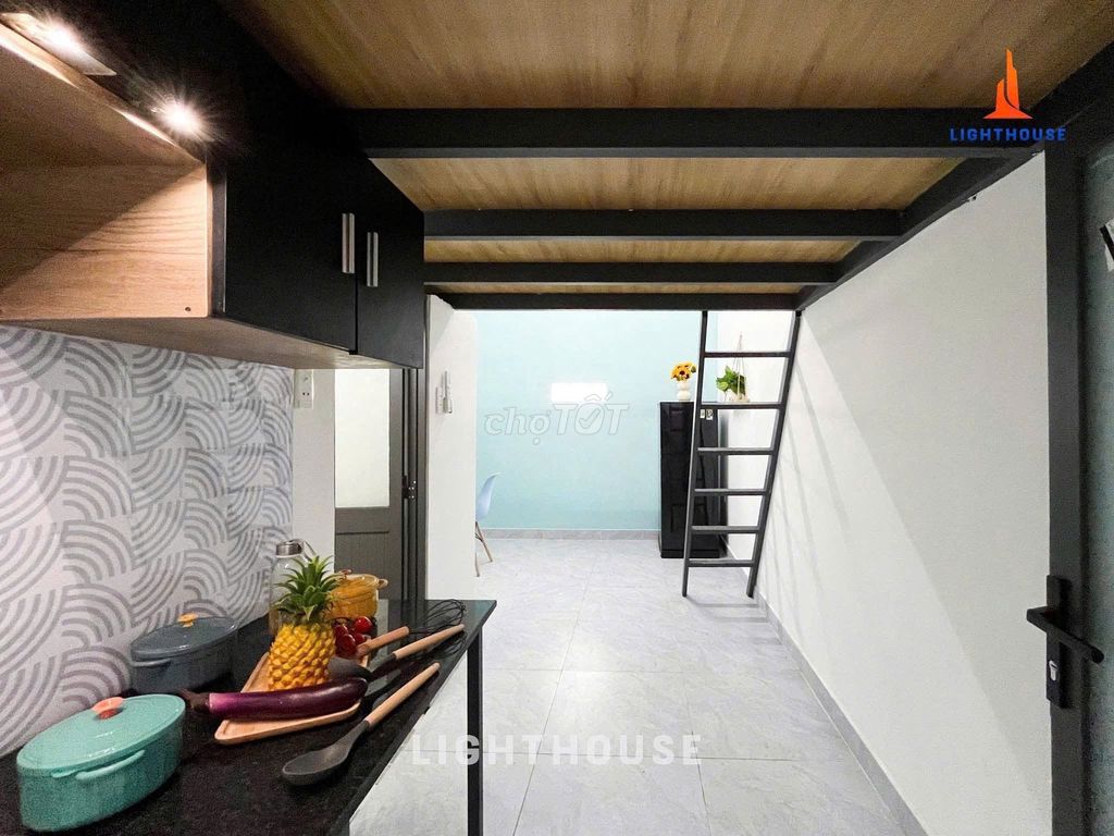 For a terrorist guard's full-cost furniture near the west almond market - pink