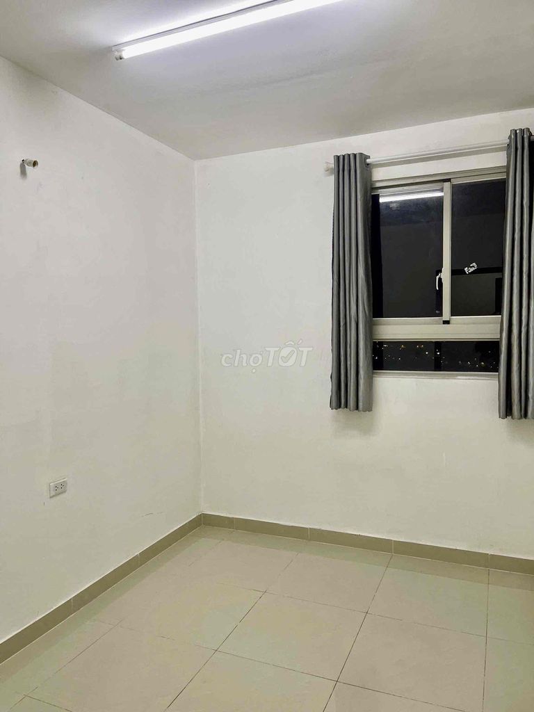 Rent Vision Bình Tân 61 m2 bedroom 2 which is the original of the free circle.