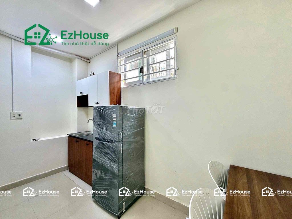 The cool little apartment under the ground can move around