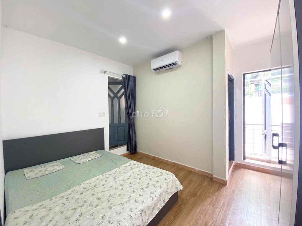Hot little apartment. One bedroom.