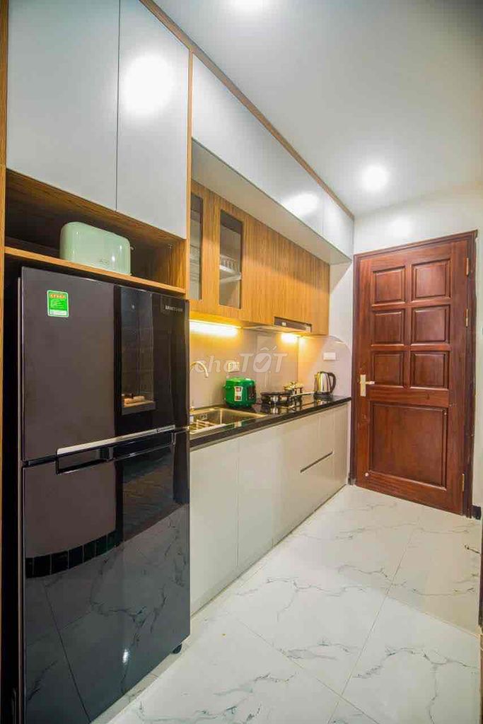 Rent a balcony studio - full interior