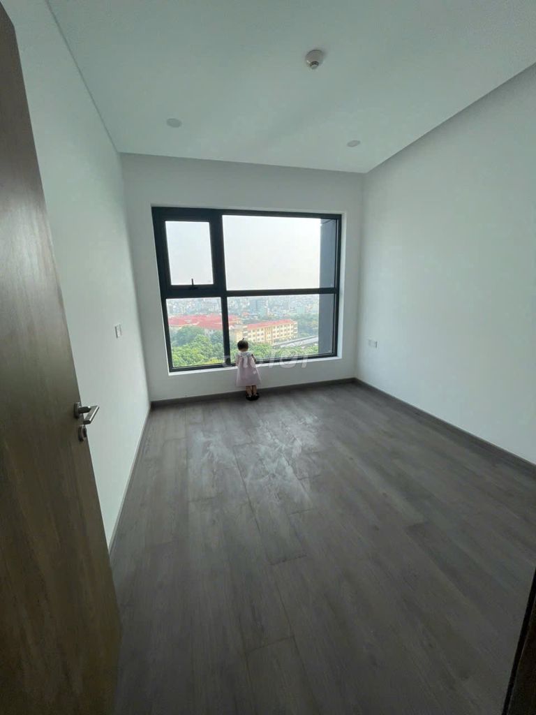 Renata 85 M2-- two bedrooms plus 2 toilets-- 16 million a month rent.