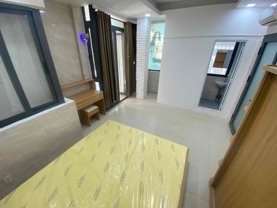 6th floor, 6th toilet.