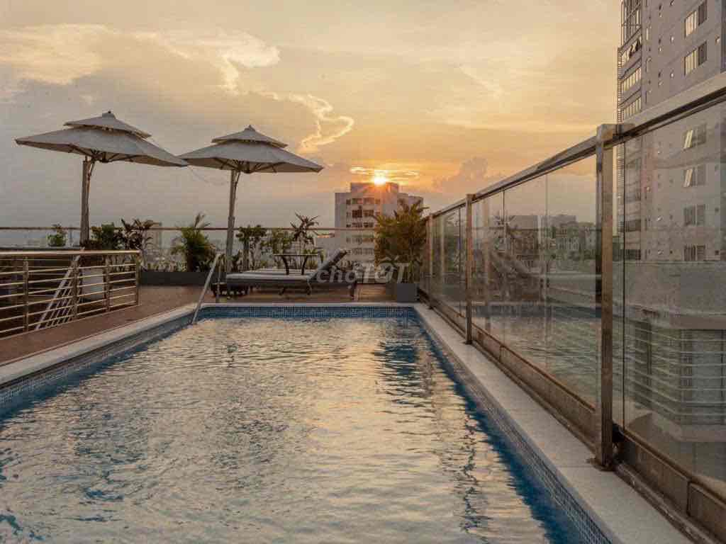 mini apartment. A ballony free gym-pool got a limit, very good price.