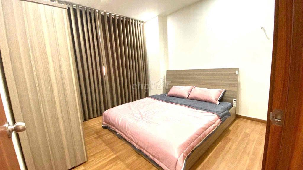 It's the owner who rents the city apartment parks 2 bedrooms 13 million a month full