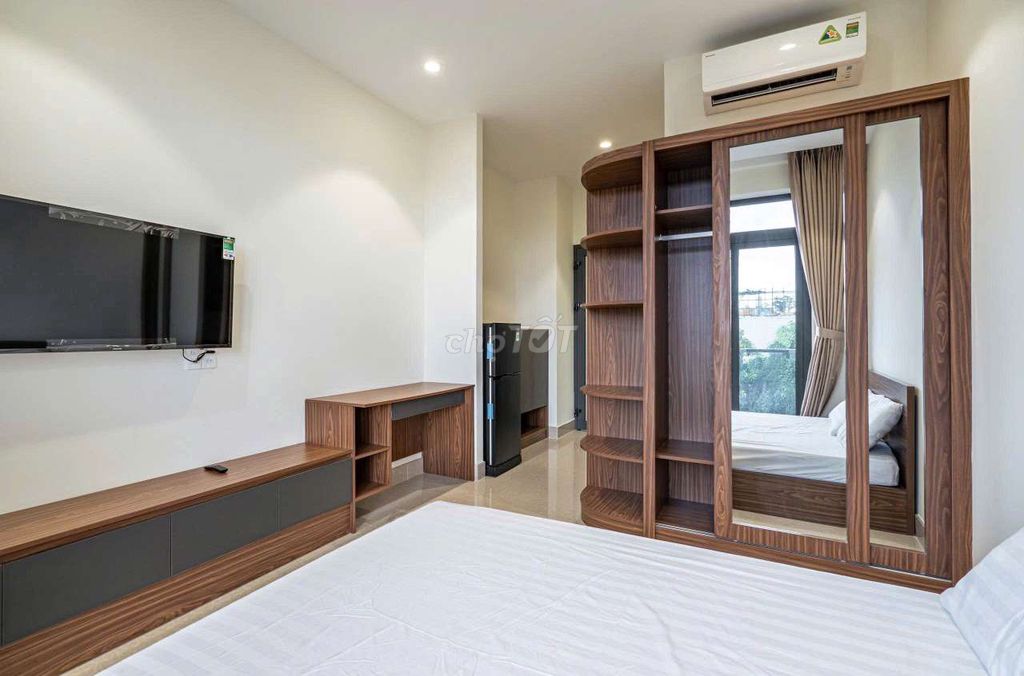 The upper apartment is full of comfort - elevator tunnels - protection