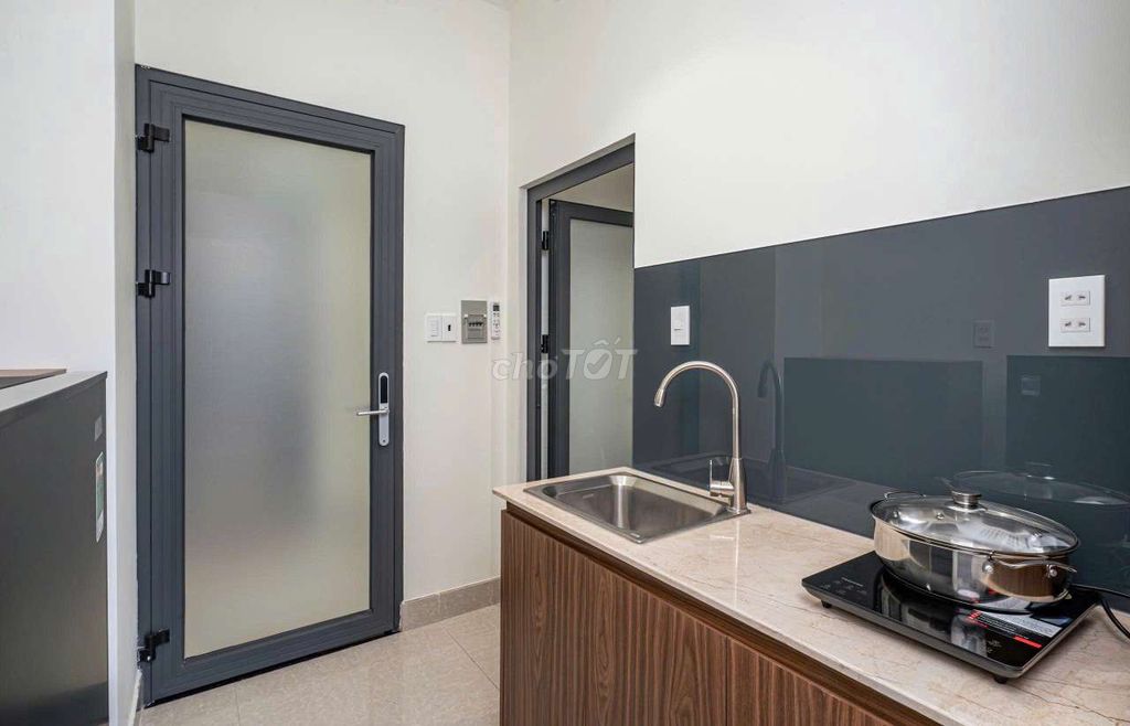 The upper apartment is full of comfort - elevator tunnels - protection