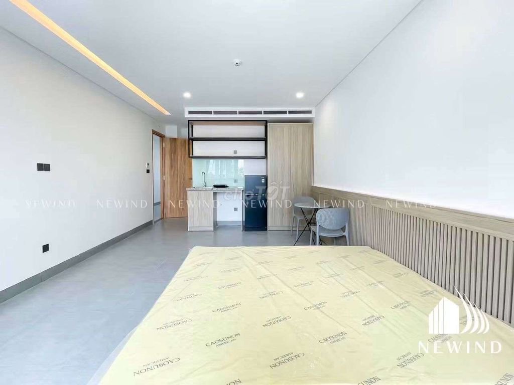Opening a super-prime service apartment - full balconies
