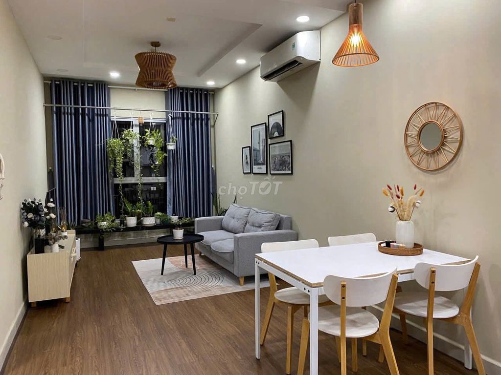 Rent C/c Harmona, Trương Công Định 3 bedrooms rent 12 million a month.