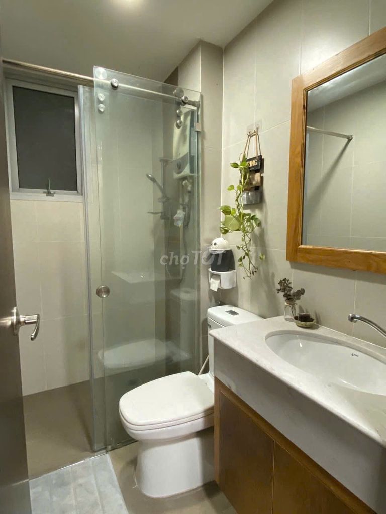 Rent C/c Harmona, Trương Công Định 3 bedrooms rent 12 million a month.