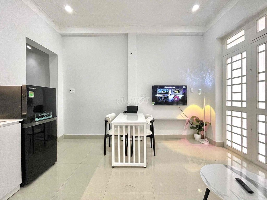 The full-salt balcony apartment Võ Thị Sáu District 3