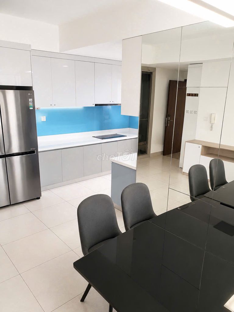 To rent the apartment to a two-way sleep room. 110 M2 for 14 million.