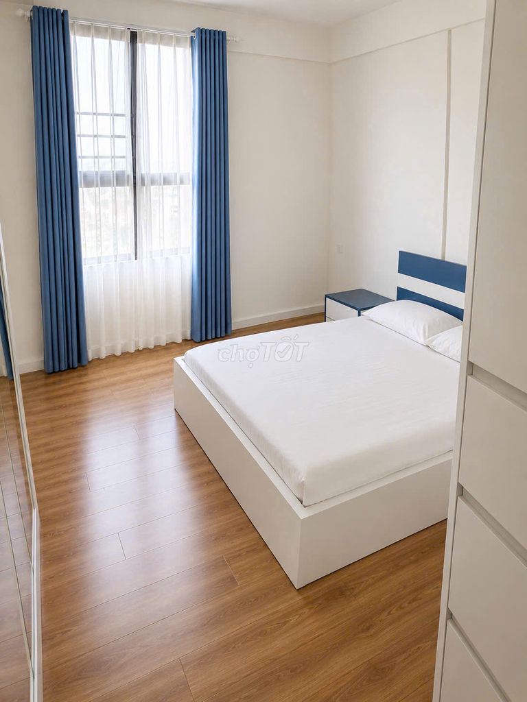 To rent the apartment to a two-way sleep room. 110 M2 for 14 million.