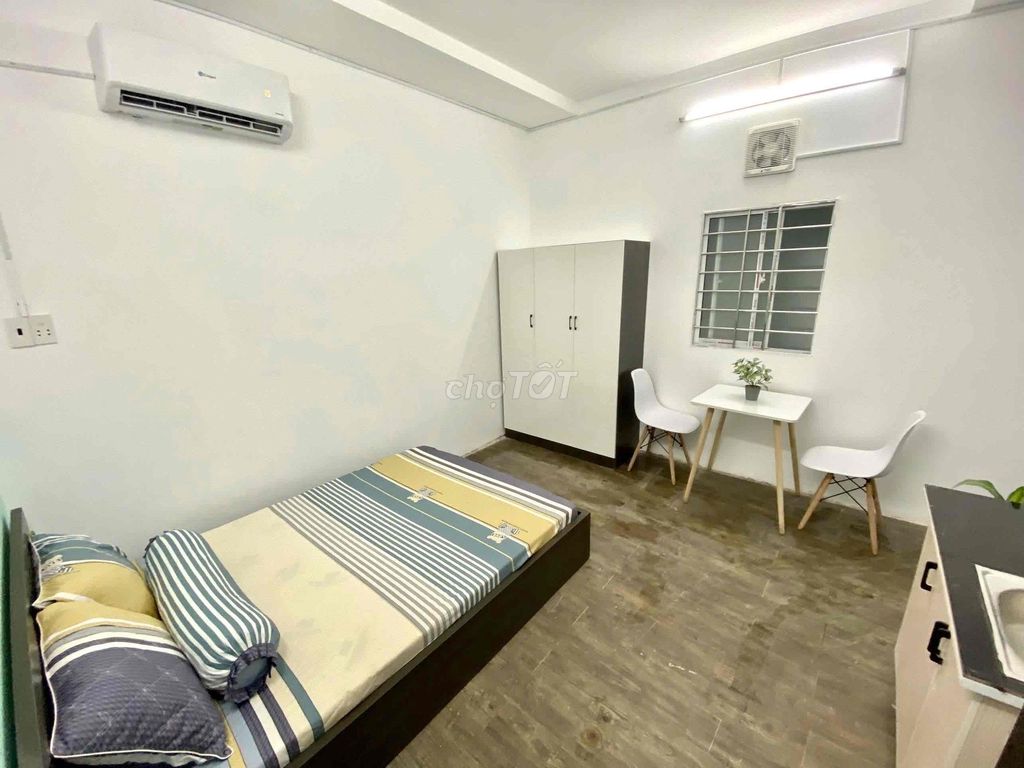 Let's rent Studio full of 7 - walk through Mall Bình Tân