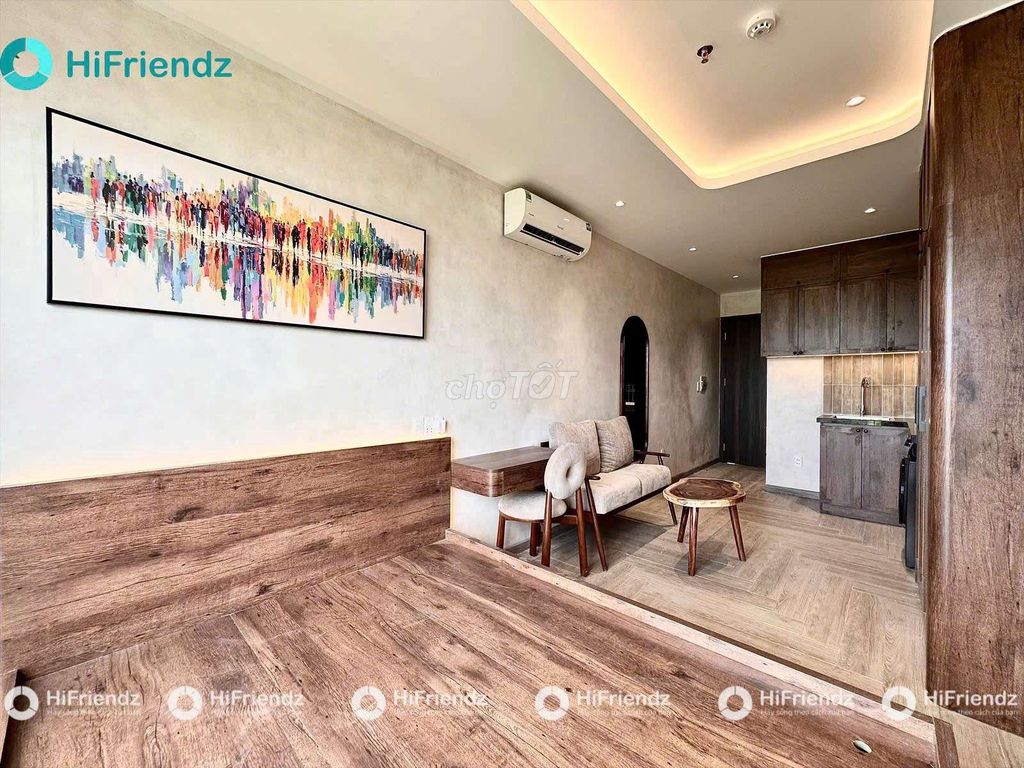The studio is located near Gò Vấp, vlu, iuh.