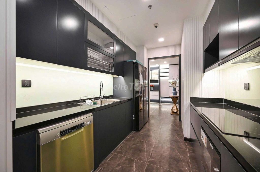 Rent the apartment. A Vinhomes Central Park bedroom full interior.