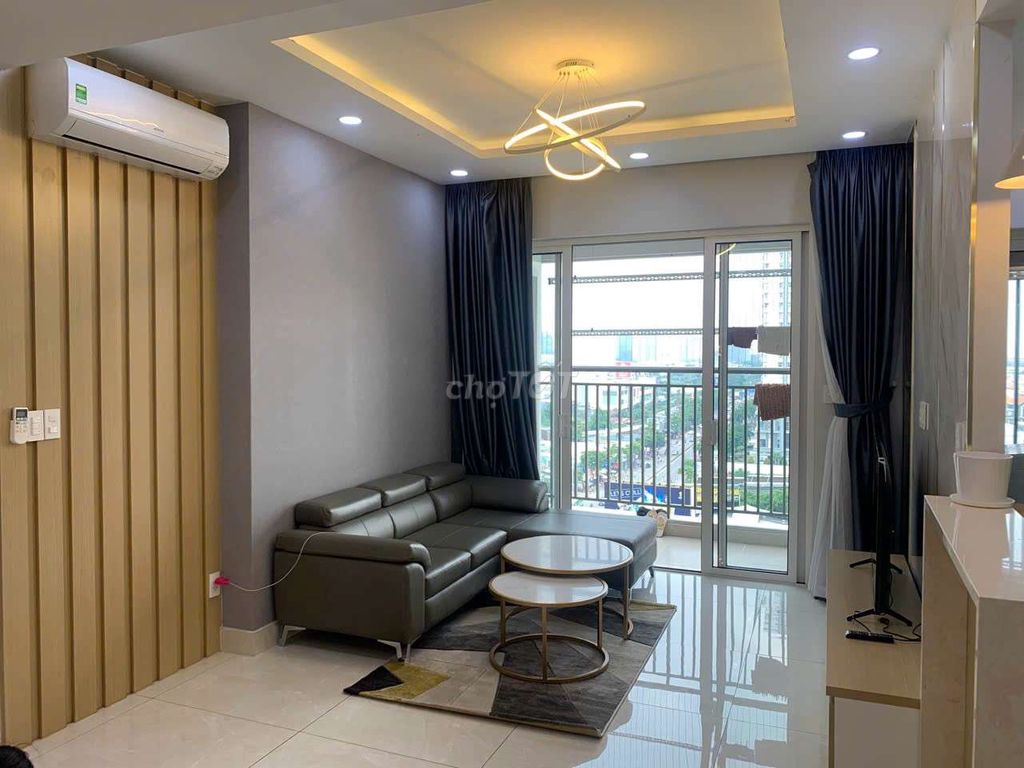 Rent apartment.