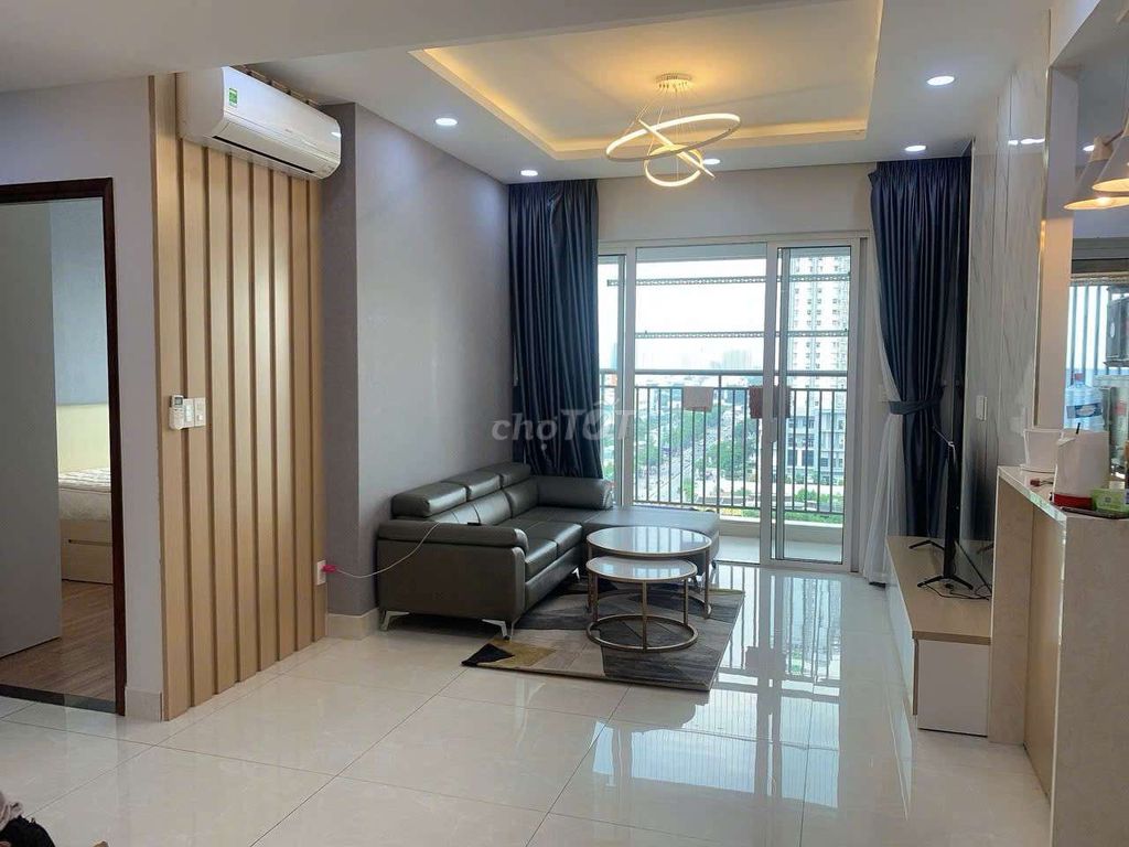 Rent apartment.